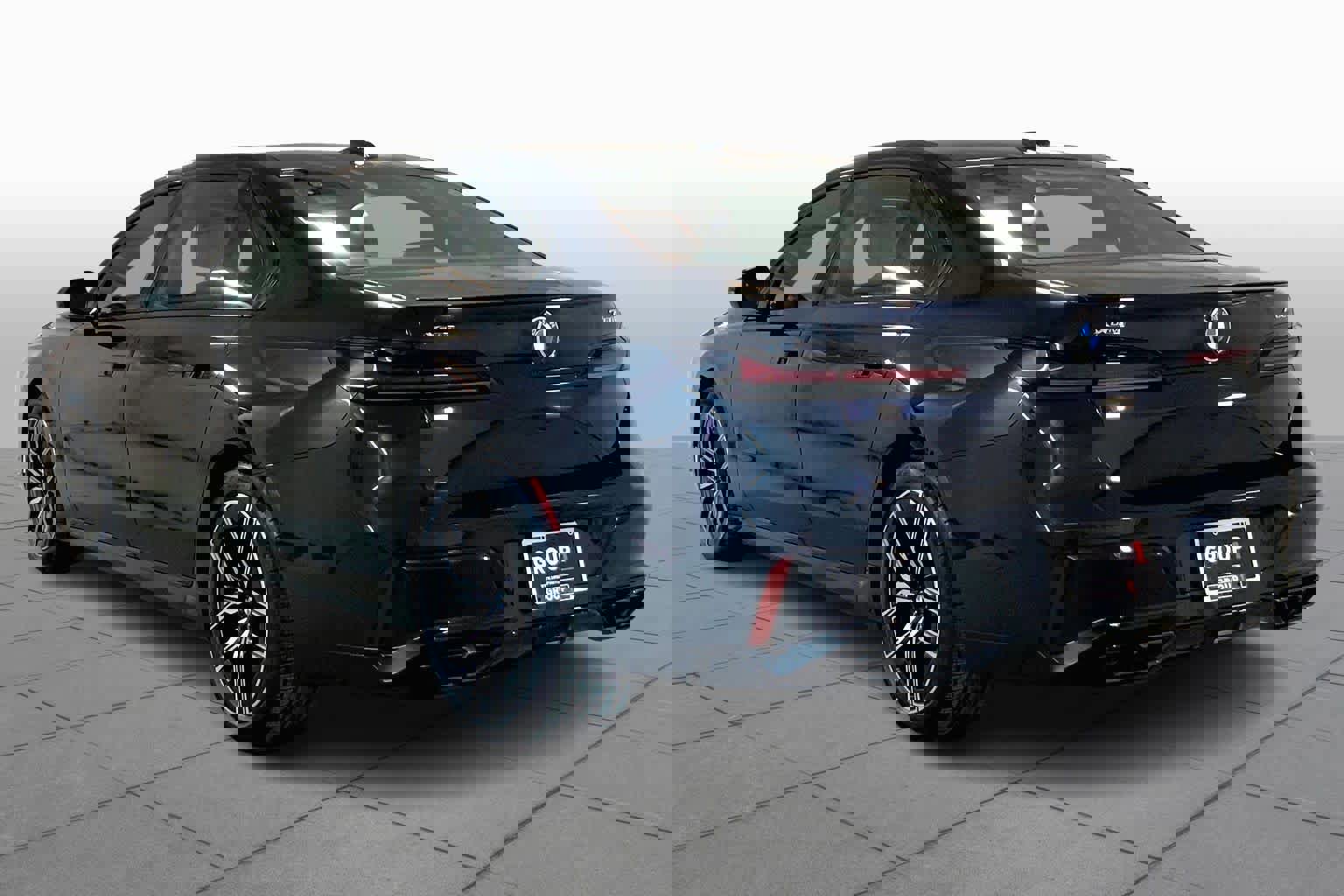 Certified 2023 BMW 760i xDrive image 12