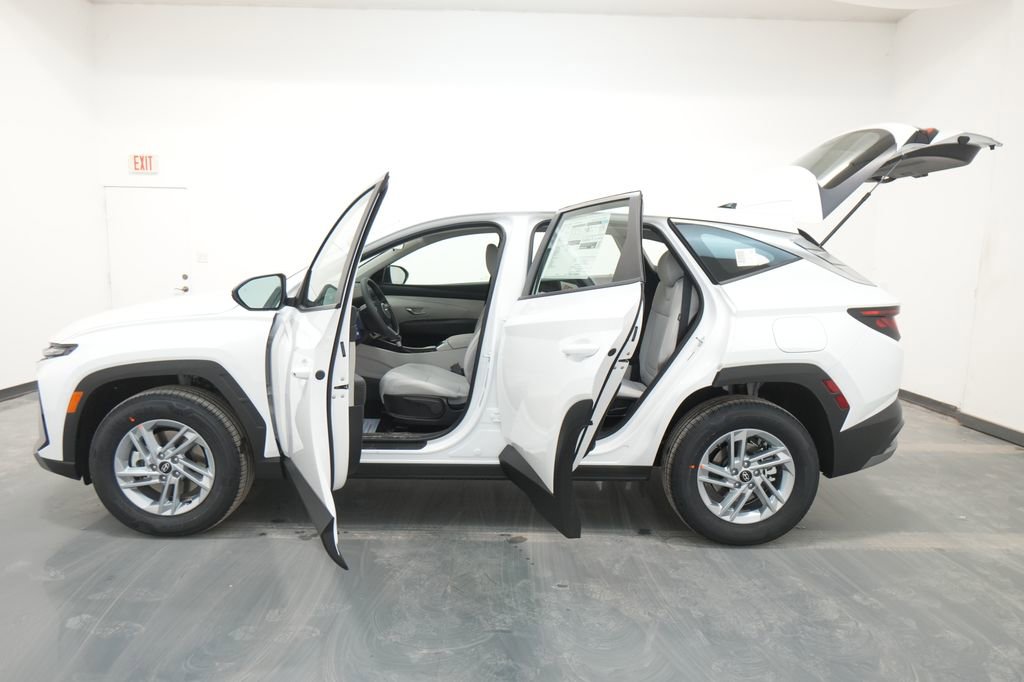 New 2026 Hyundai Tucson SE image 23