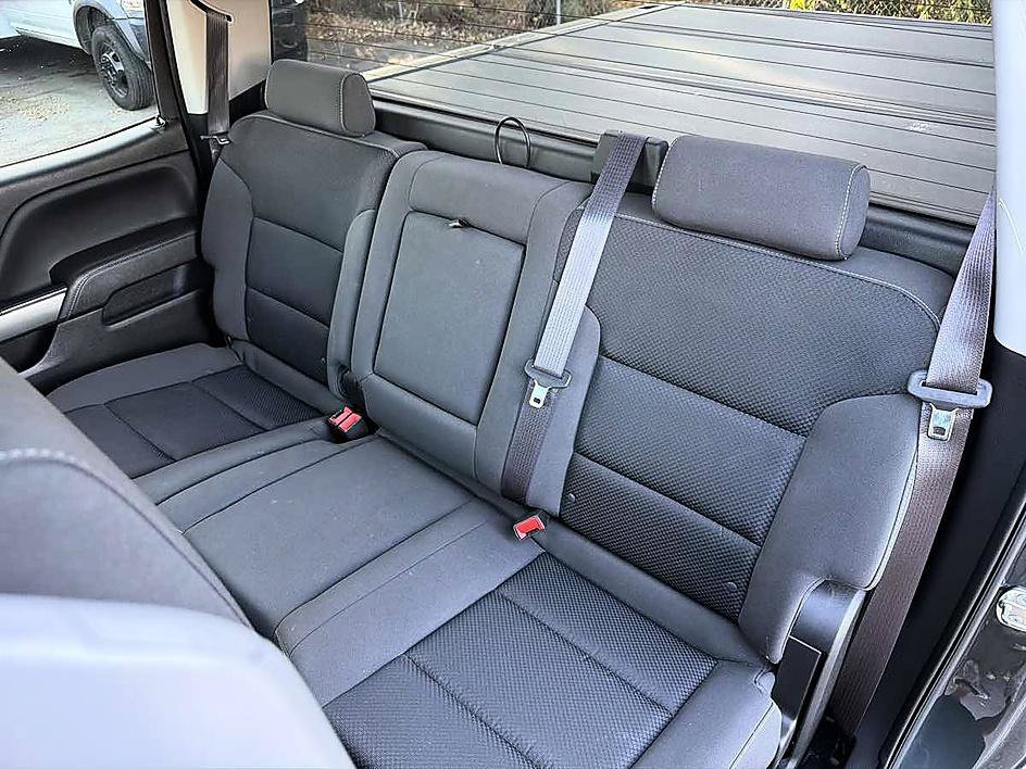 Used 2017 Chevrolet Silverado 1500 LT w/ LT Eassist Package AWD/4WD image 13