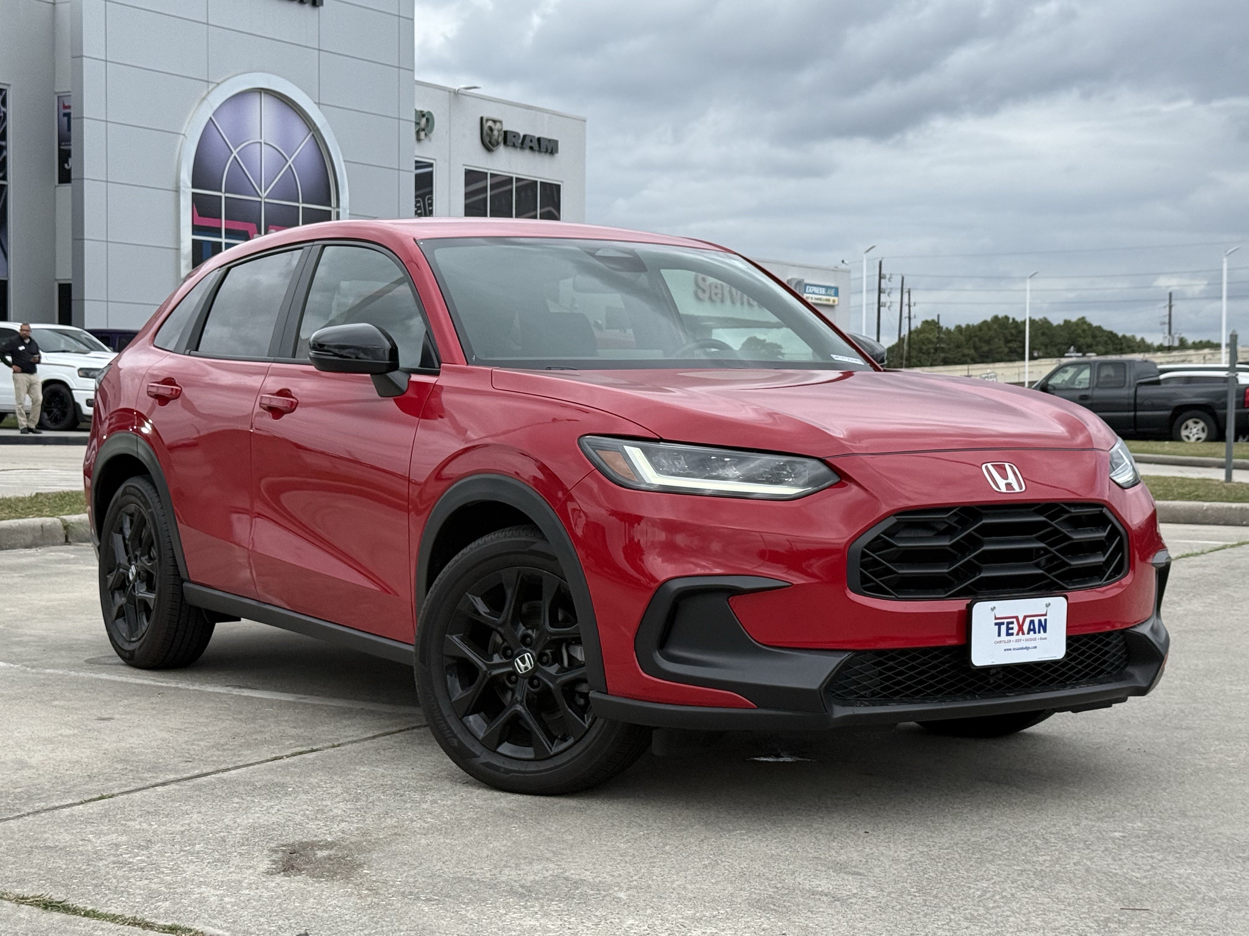 Used 2025 Honda HR-V Sport image 2