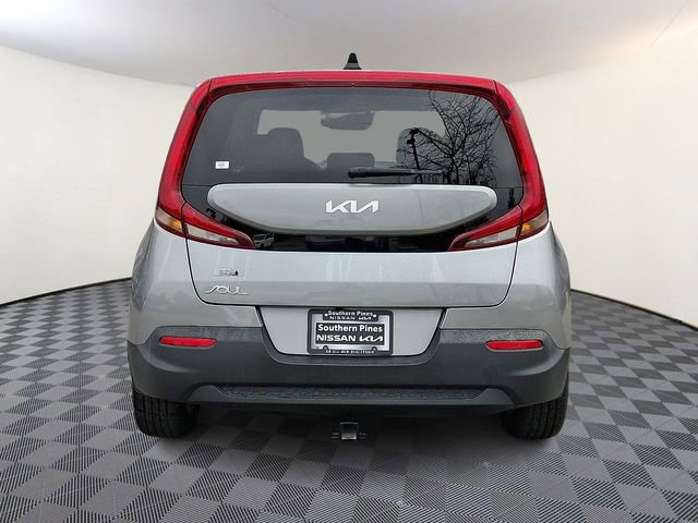 Certified 2022 Kia Soul LX w/ Technology Package image 6