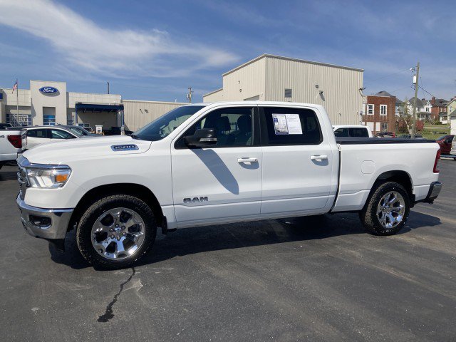 Used 2022 RAM 1500 Big Horn AWD/4WD image 3