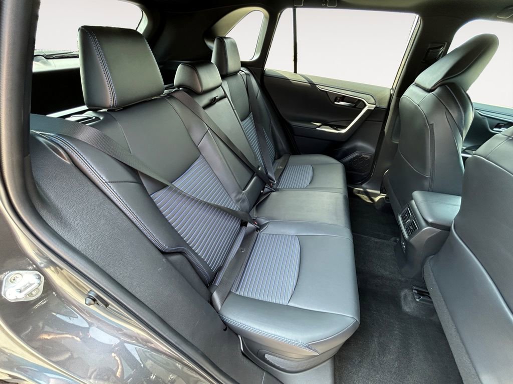 Used 2022 Toyota RAV4 XSE image 11