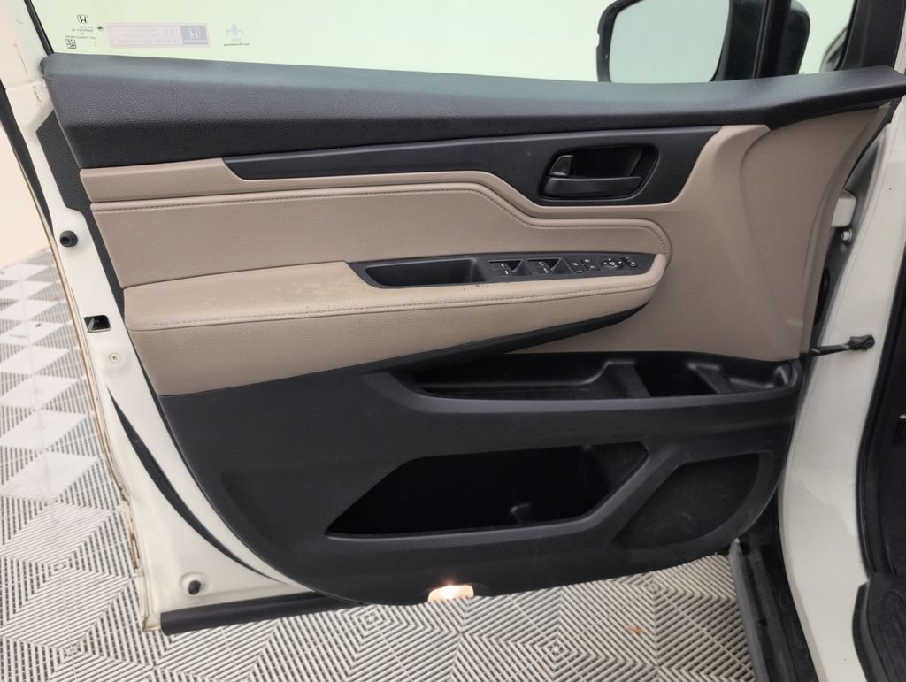 Used 2019 Honda Odyssey LX image 32