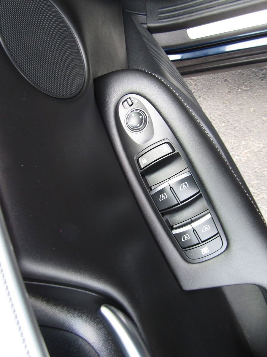 Used 2021 INFINITI QX50 Luxe AWD/4WD image 27