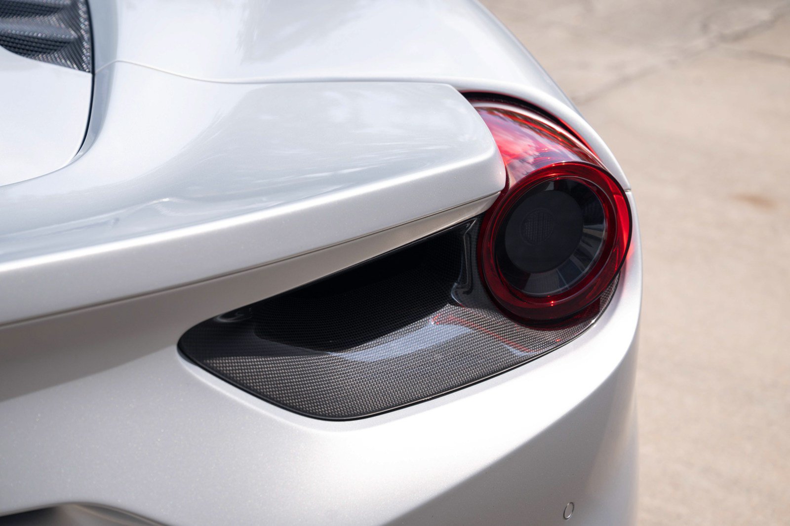 Used 2017 Ferrari 488 Spider RWD image 25