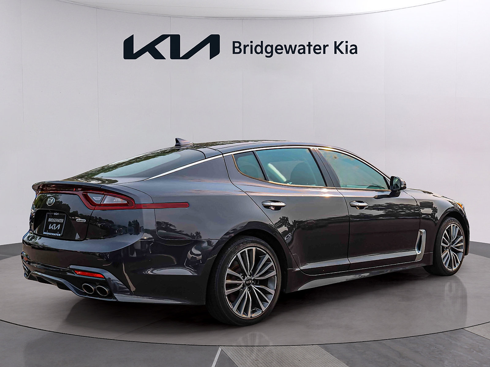 Used 2019 Kia Stinger AWD/4WD image 6