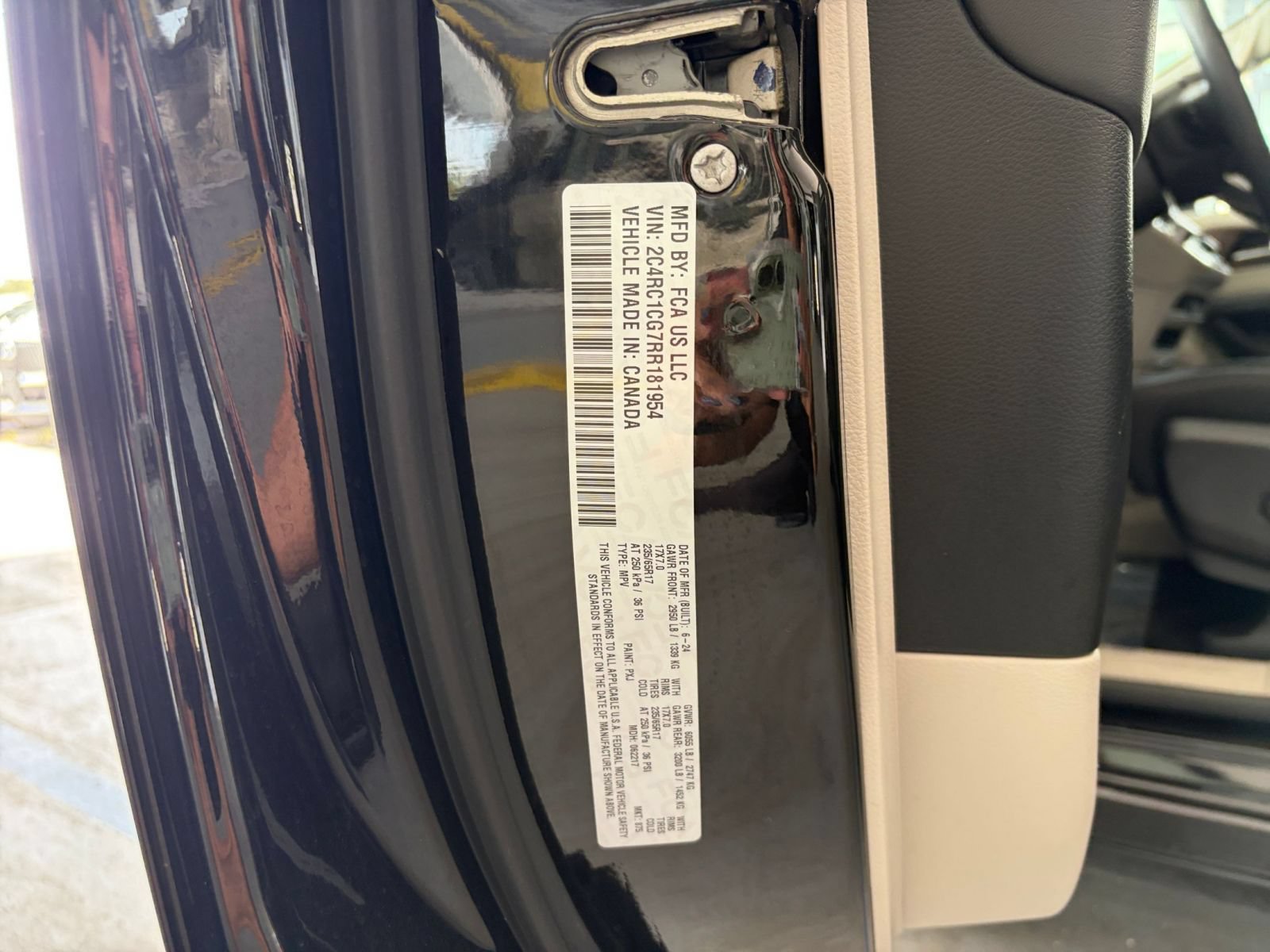 Used 2024 Chrysler Voyager LX FWD image 29