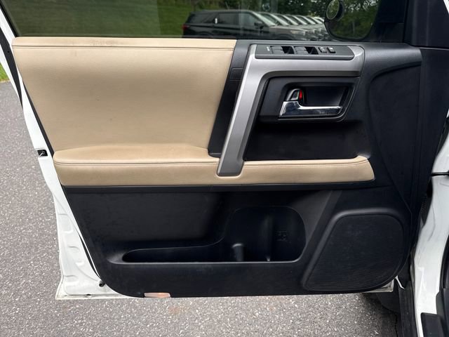 Used 2021 Toyota 4Runner SR5 AWD/4WD image 19