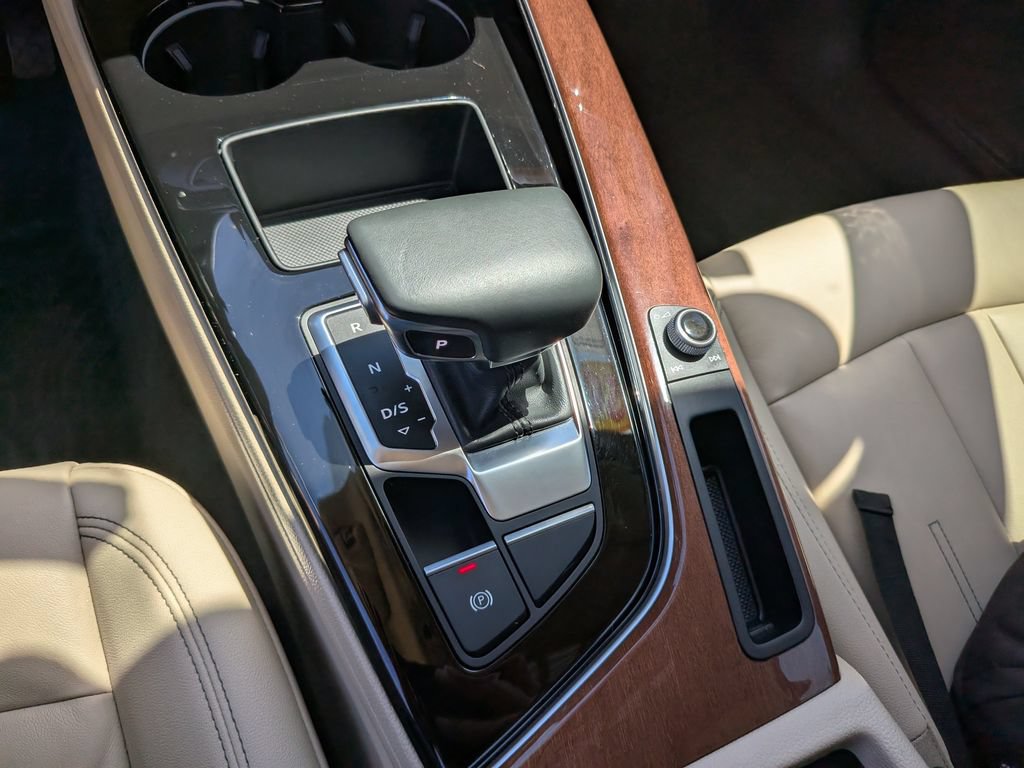 Used 2020 Audi A4 2.0T Premium w/ Convenience Package FWD image 25