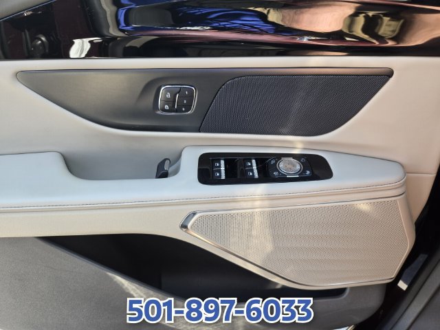 Certified 2025 Lincoln Nautilus Premier AWD/4WD image 30