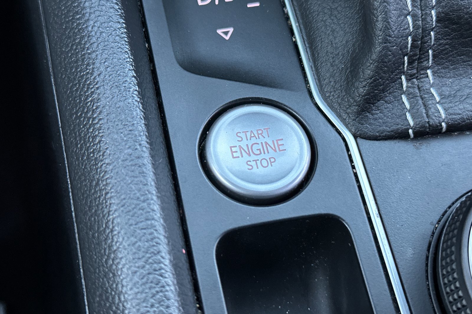 Used 2022 Volkswagen Atlas SEL image 24