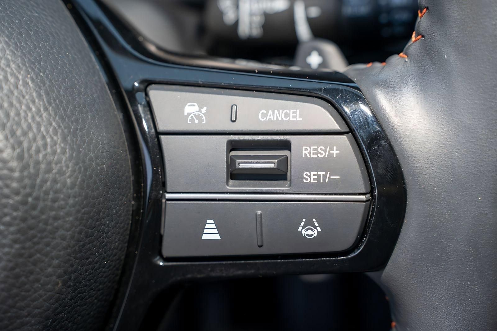 Certified 2023 Honda CR-V Sport Touring image 33