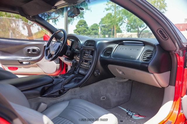 Used 1999 Chevrolet Corvette Coupe w/ Memory Pkg image 55