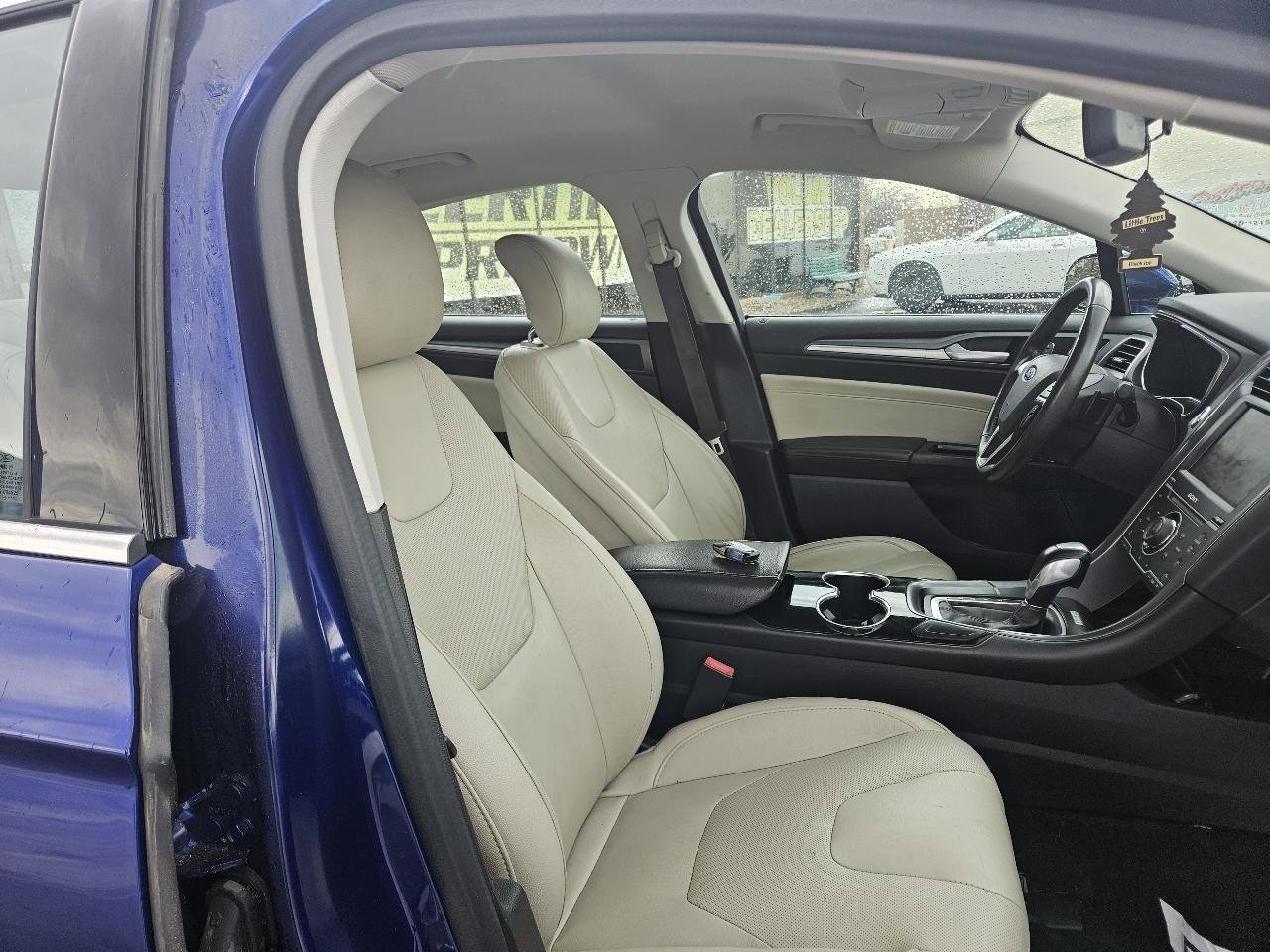 Used 2015 Ford Fusion Titanium image 9