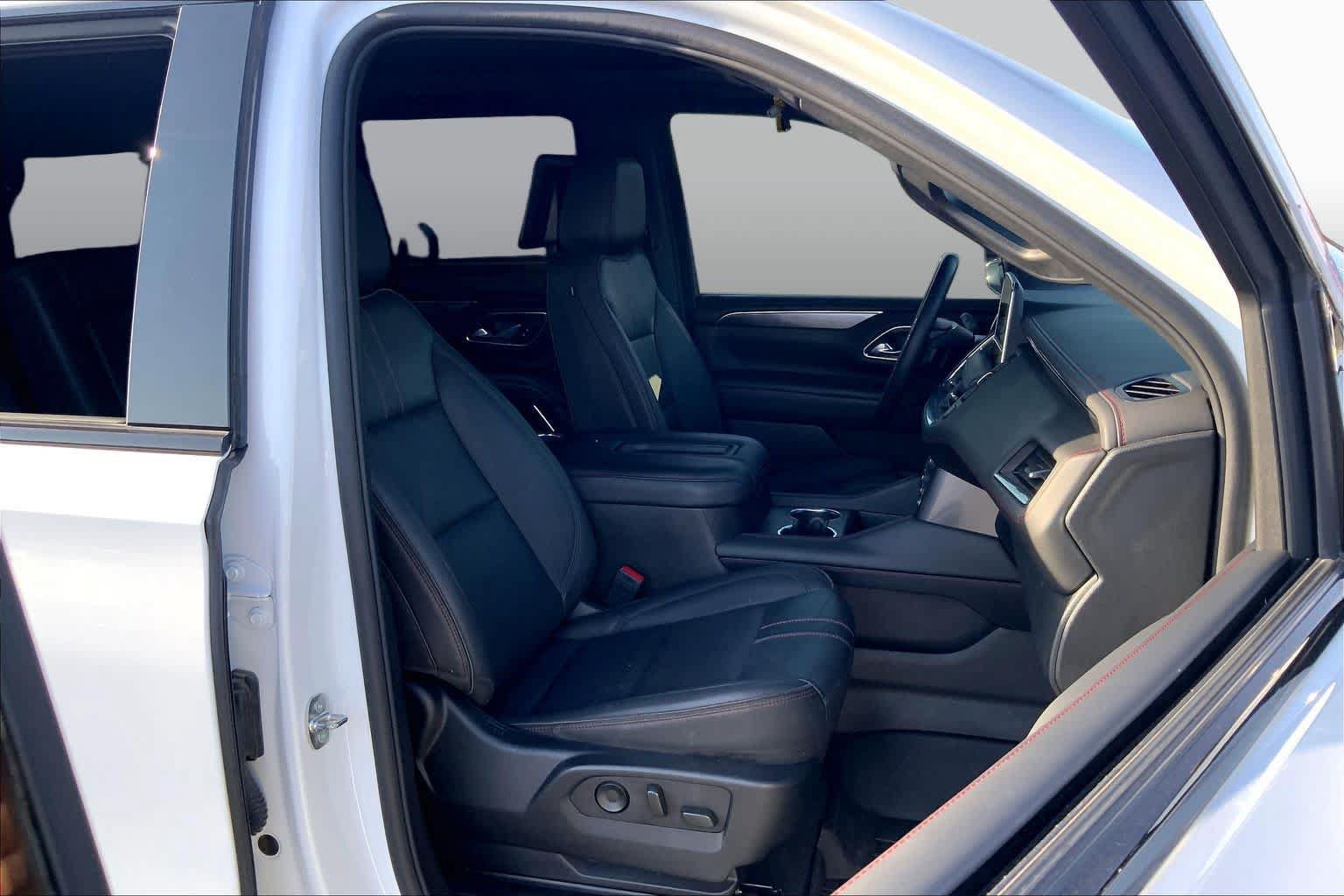 Used 2024 Chevrolet Tahoe RST AWD/4WD image 9