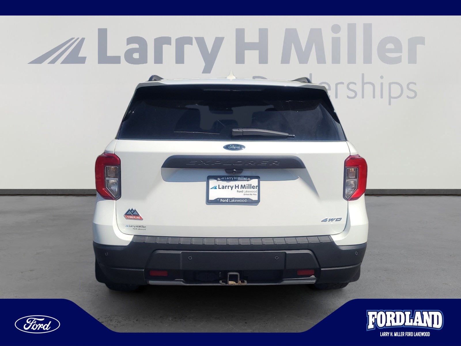 Used 2023 Ford Explorer Timberline w/ Timberline Technology Package AWD/4WD image 4