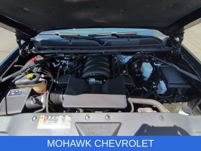 Used 2017 Chevrolet Silverado 1500 LT w/ Midnight Edition AWD/4WD image 28