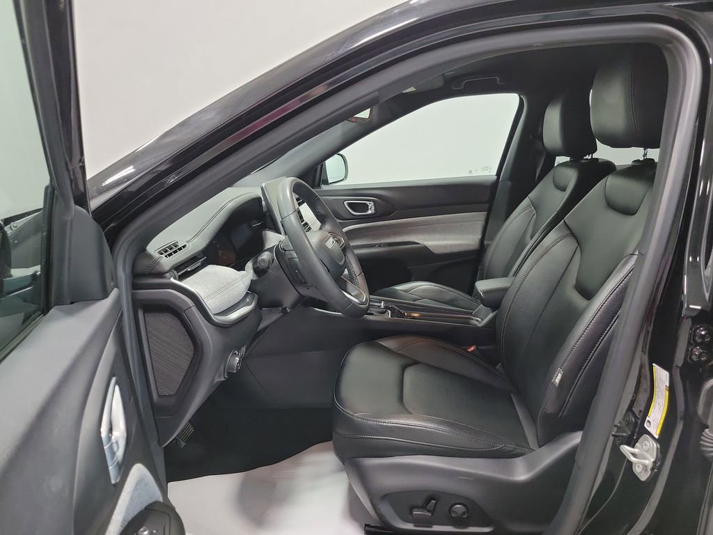 Used 2024 Jeep Compass Latitude AWD/4WD video 2