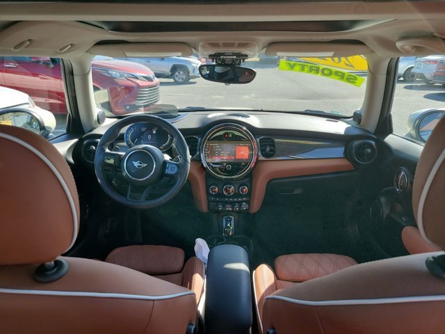 Used 2022 MINI Cooper S image 2