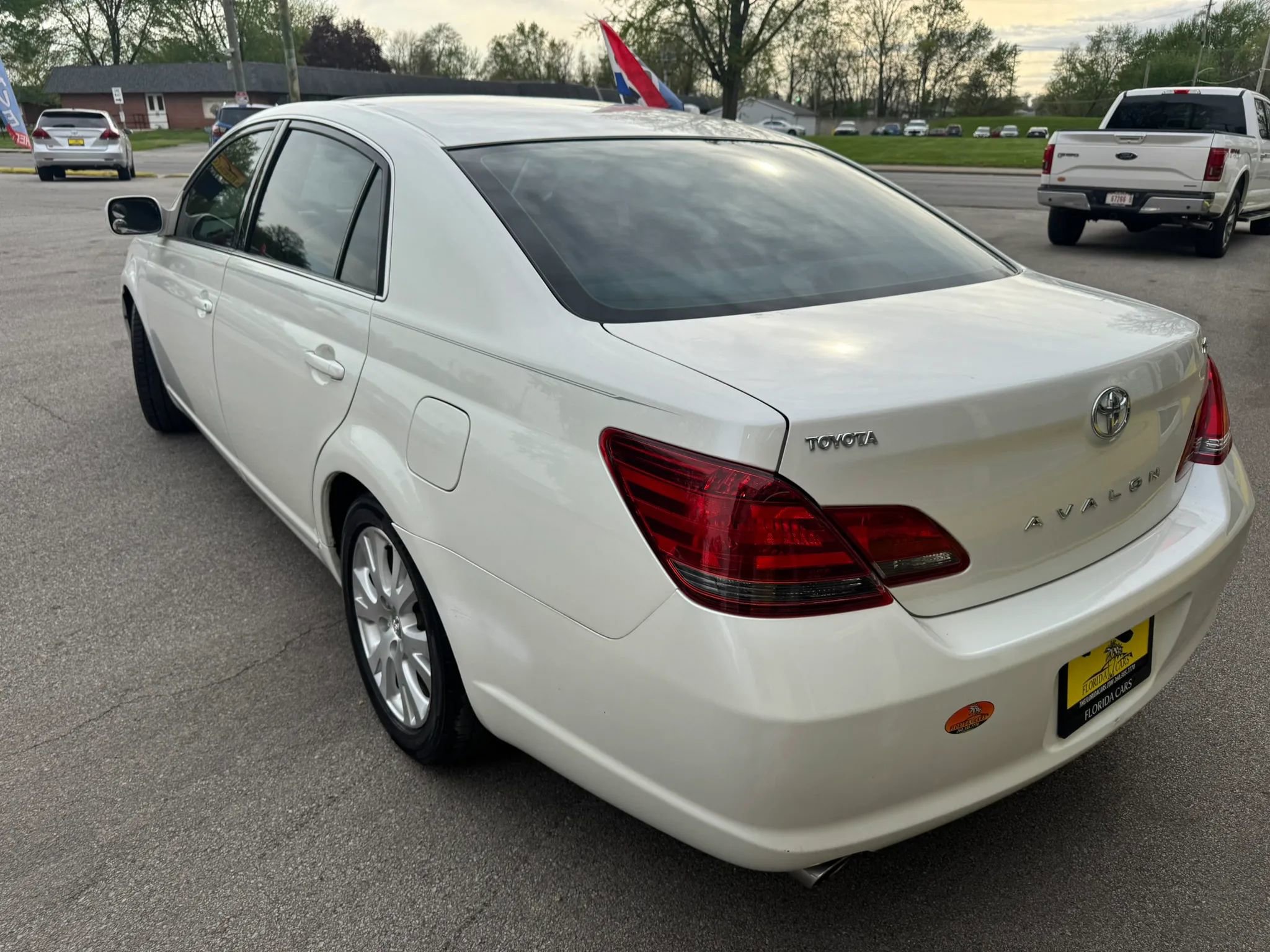 Used 2008 Toyota Avalon XL FWD image 6