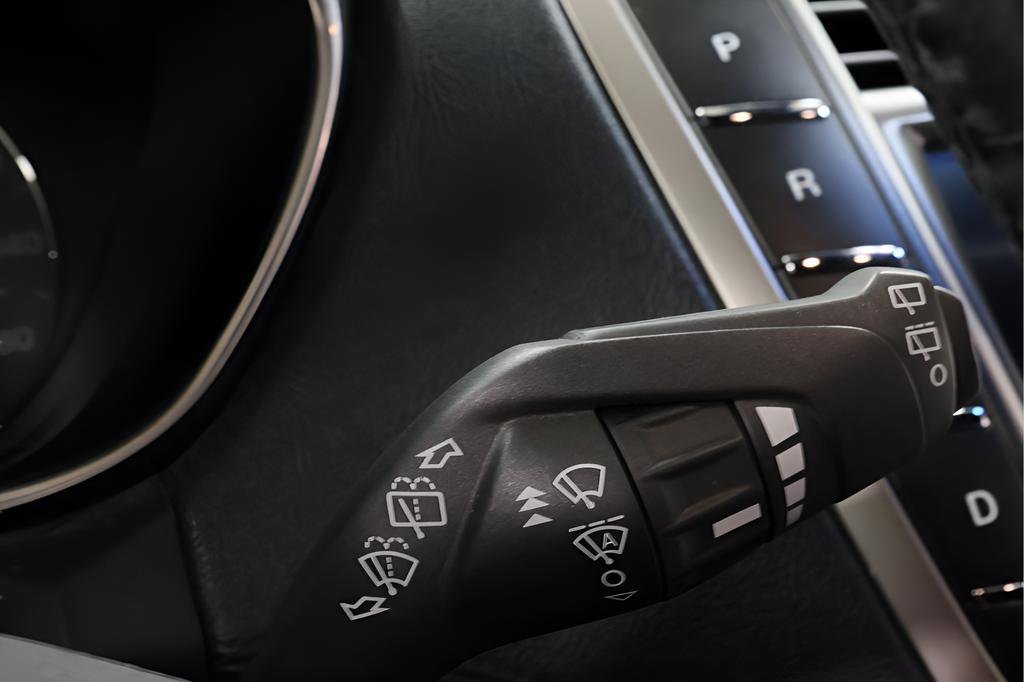 Used 2016 Lincoln MKX Select w/ Select Plus Package AWD/4WD image 18