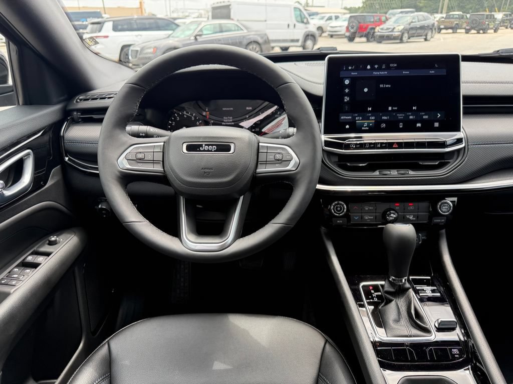 New 2026 Jeep Compass Latitude AWD/4WD image 9