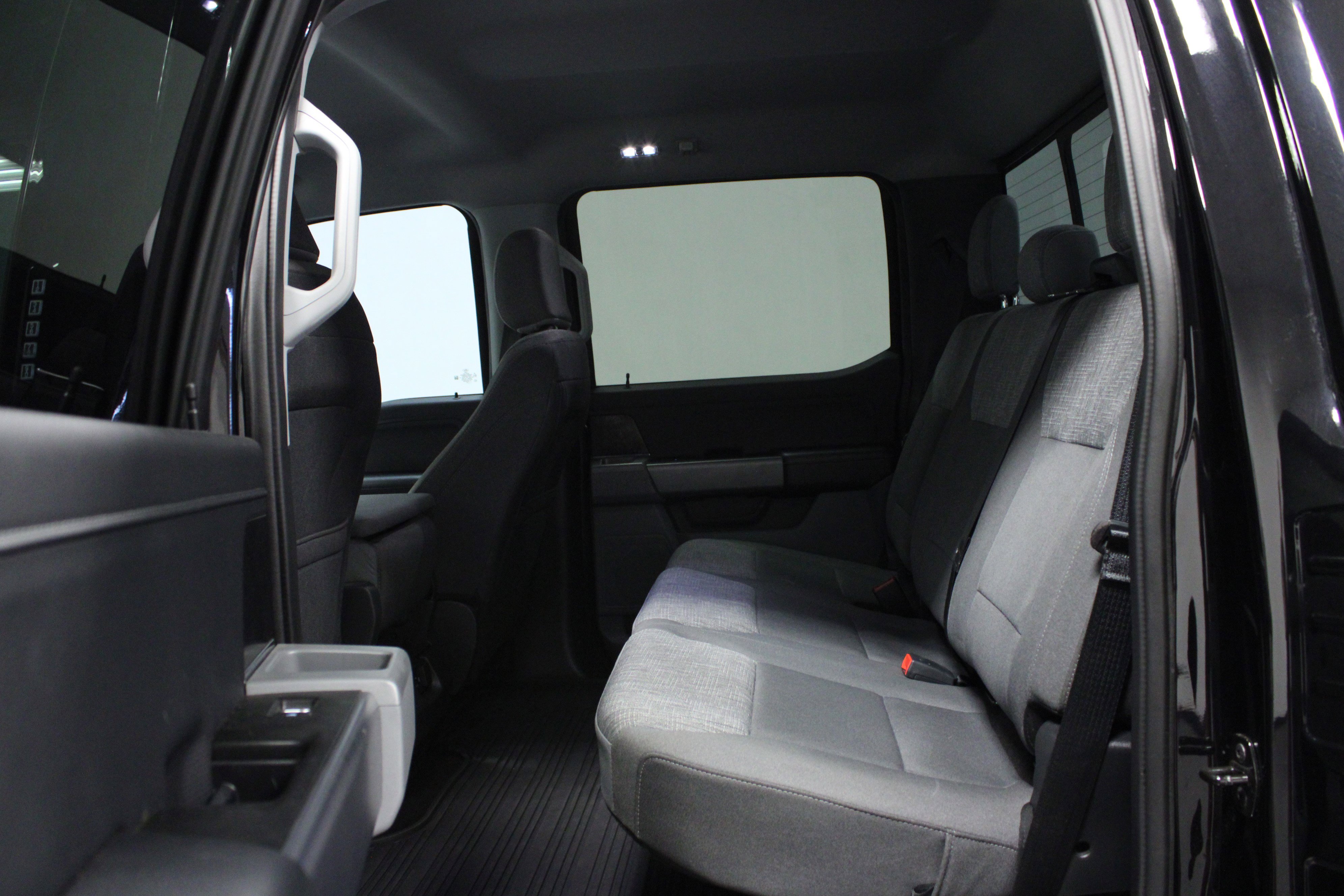 Used 2022 Ford F150 XLT w/ Equipment Group 302A High image 13