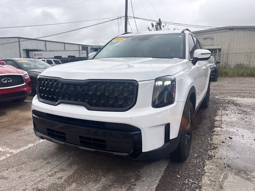 Used 2025 Kia Telluride AWD image 7