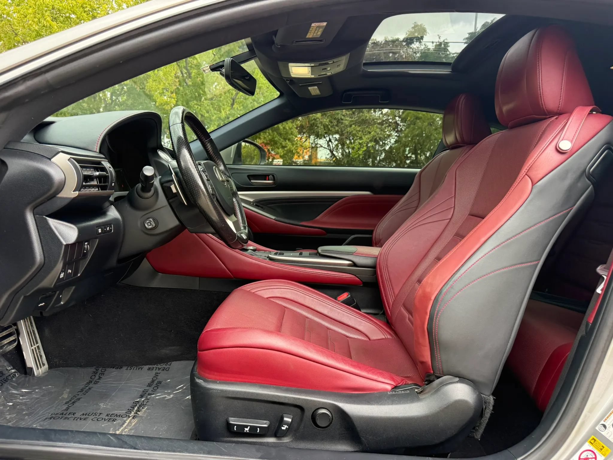 Used 2016 Lexus RC 200t RWD image 9