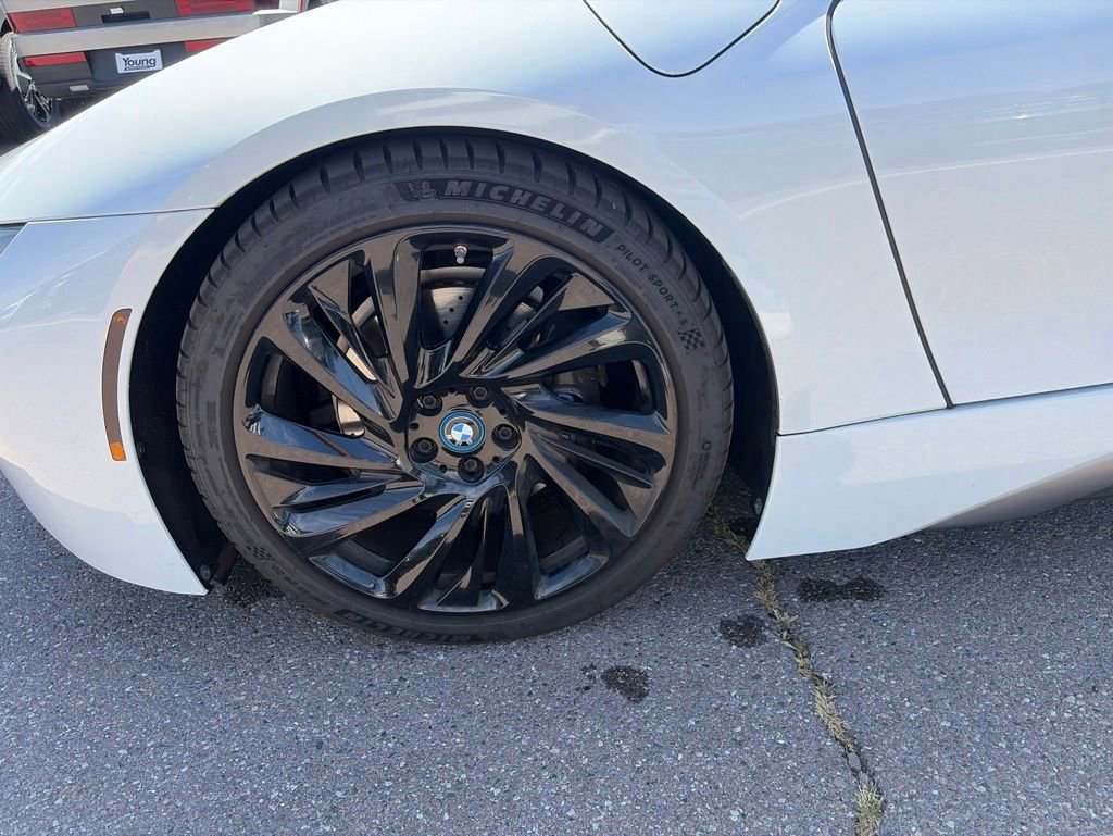 Used 2015 BMW i8 AWD/4WD image 11