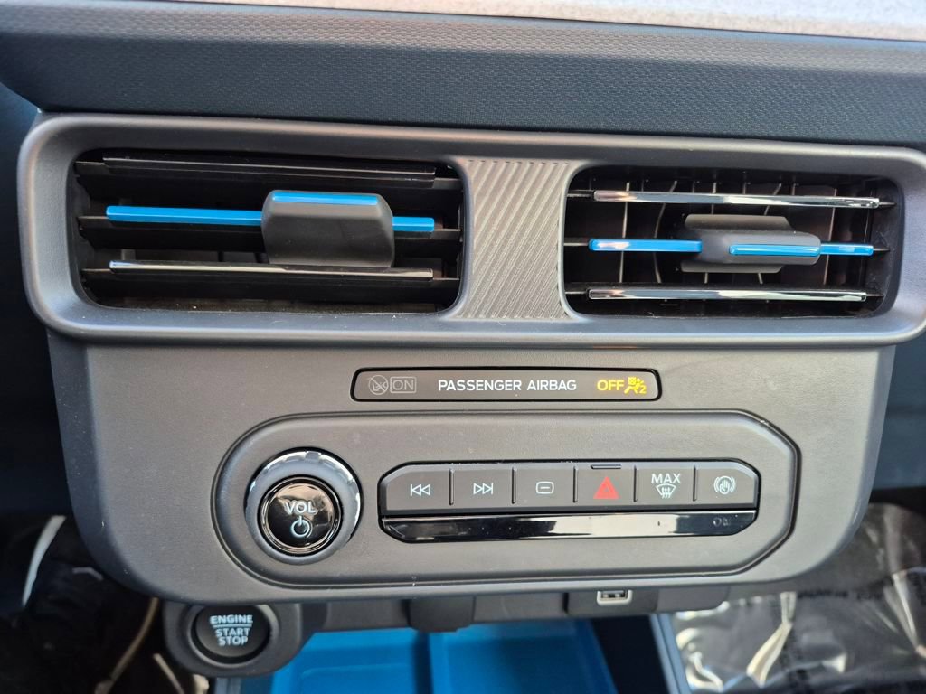 Used 2025 Ford Maverick XLT w/ Equipment Group 302A image 15