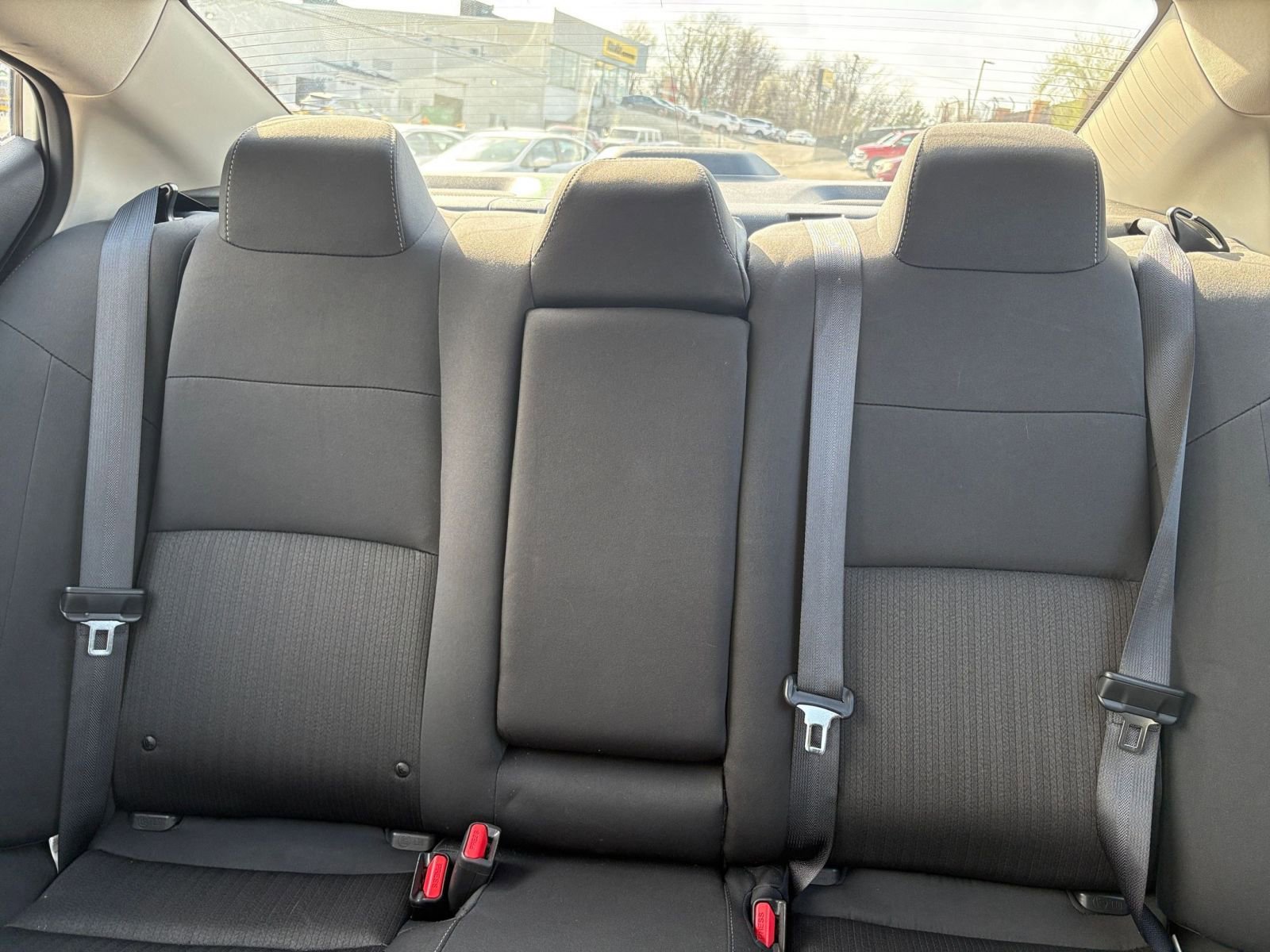 Used 2025 Nissan Altima 2.5 SV FWD image 38