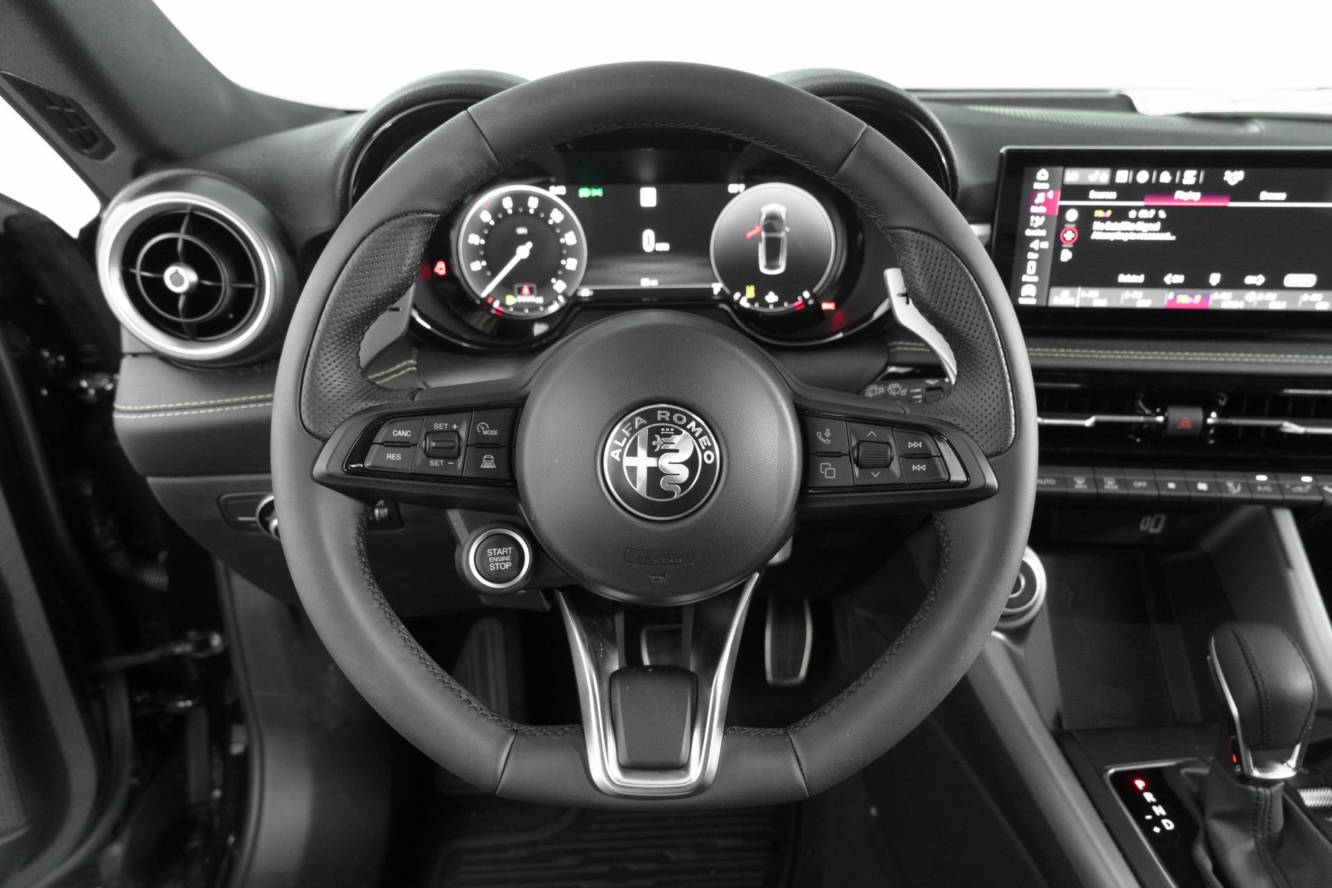 New 2025 Alfa Romeo Tonale w/ Premium Package AWD/4WD image 21