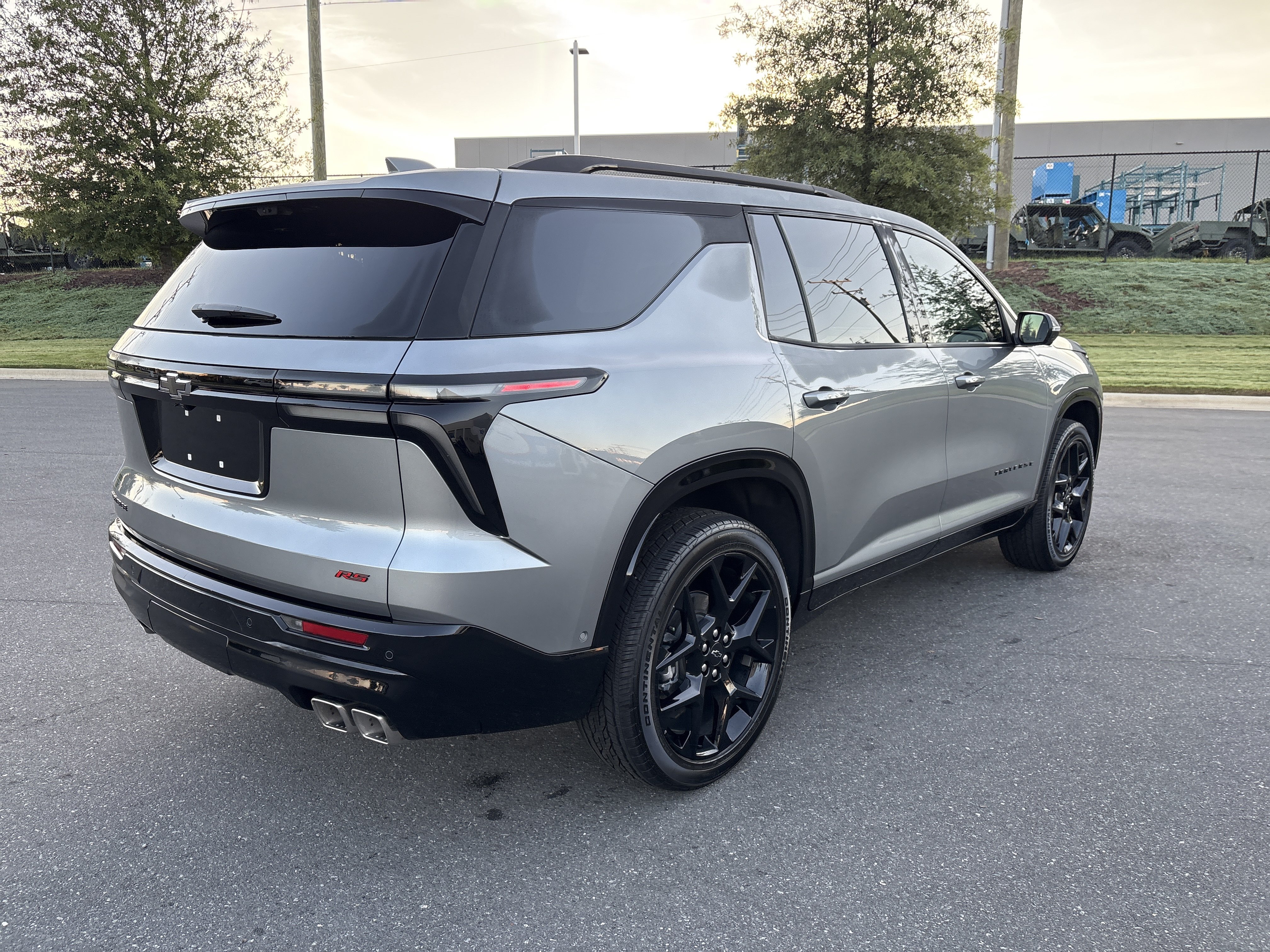 Used 2026 Chevrolet Traverse RS w/ LPO, Floor Liner Package FWD image 9