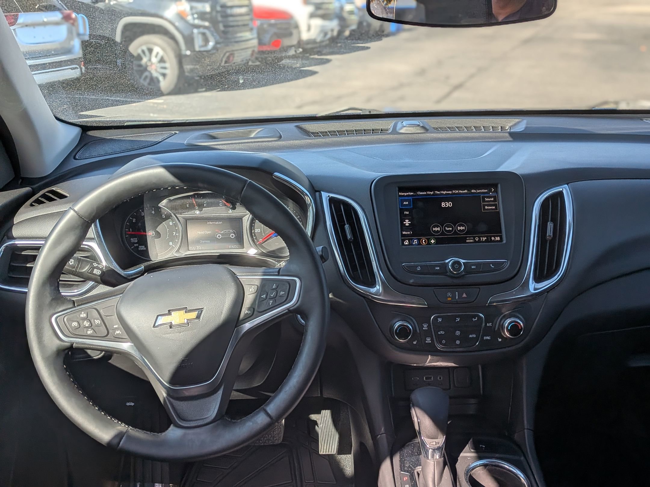 Used 2023 Chevrolet Equinox LT FWD image 18