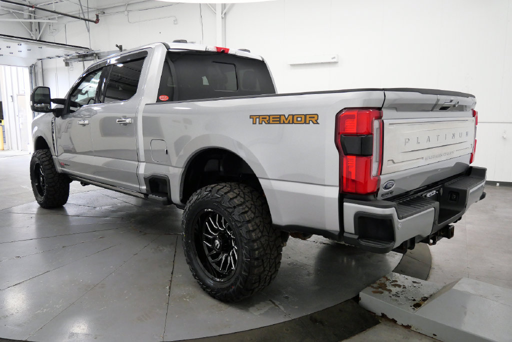 Used 2023 Ford F250 Platinum w/ Tremor Off-Road Package AWD/4WD image 6
