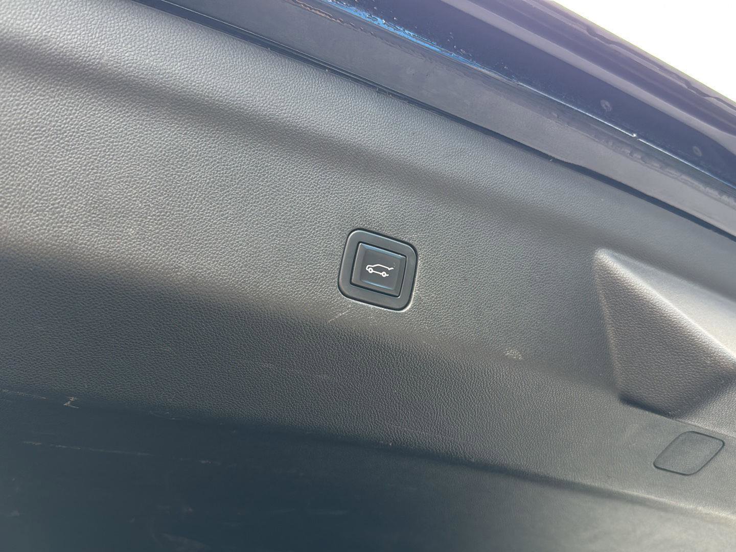 Certified 2021 Chevrolet Tahoe High Country w/ Premium Package image 30