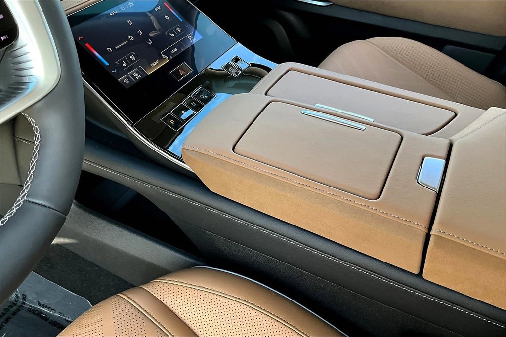 New 2026 INFINITI QX80 Luxe w/ Cargo Package image 8