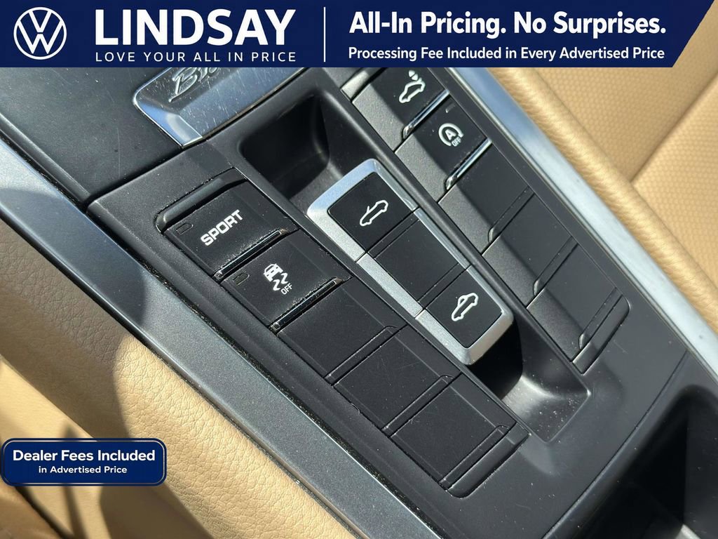 Used 2014 Porsche Boxster RWD image 16