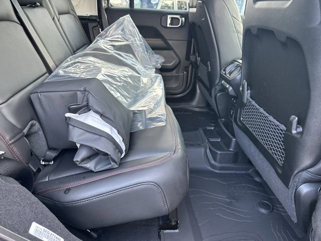 New 2026 Jeep Wrangler Unlimited Rubicon image 15