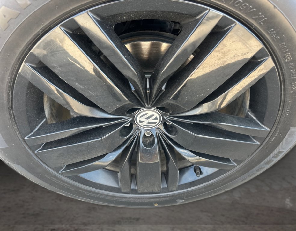 Used 2018 Volkswagen Atlas SEL Premium AWD/4WD image 19