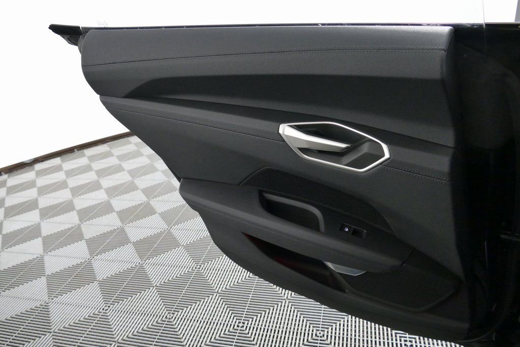 New 2026 Audi S e-tron GT Prestige image 29