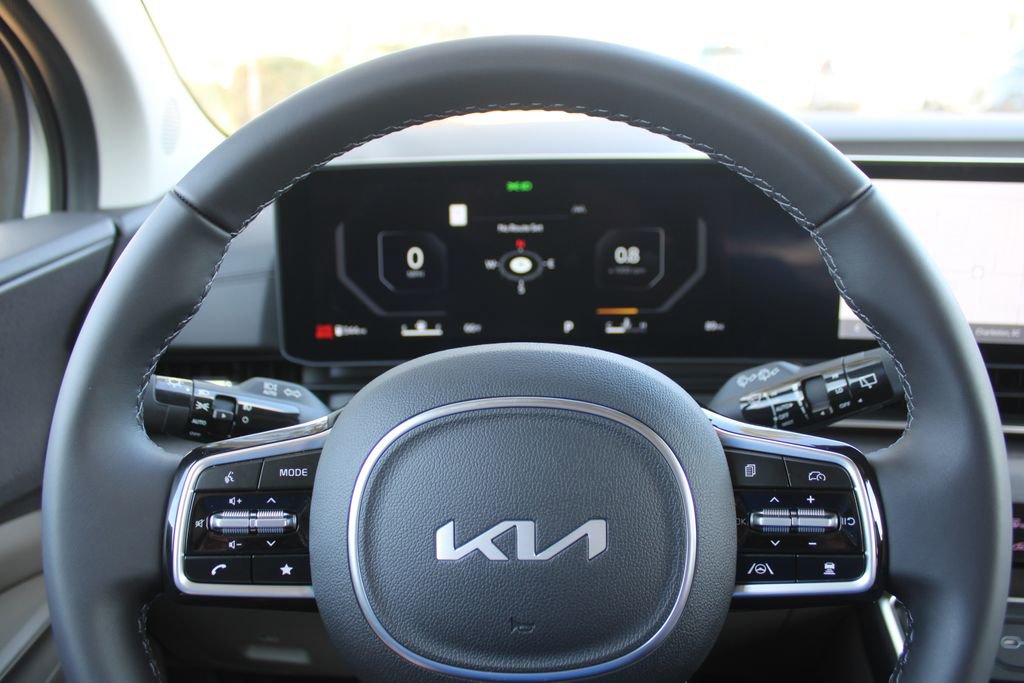 New 2026 Kia Carnival SX FWD image 33