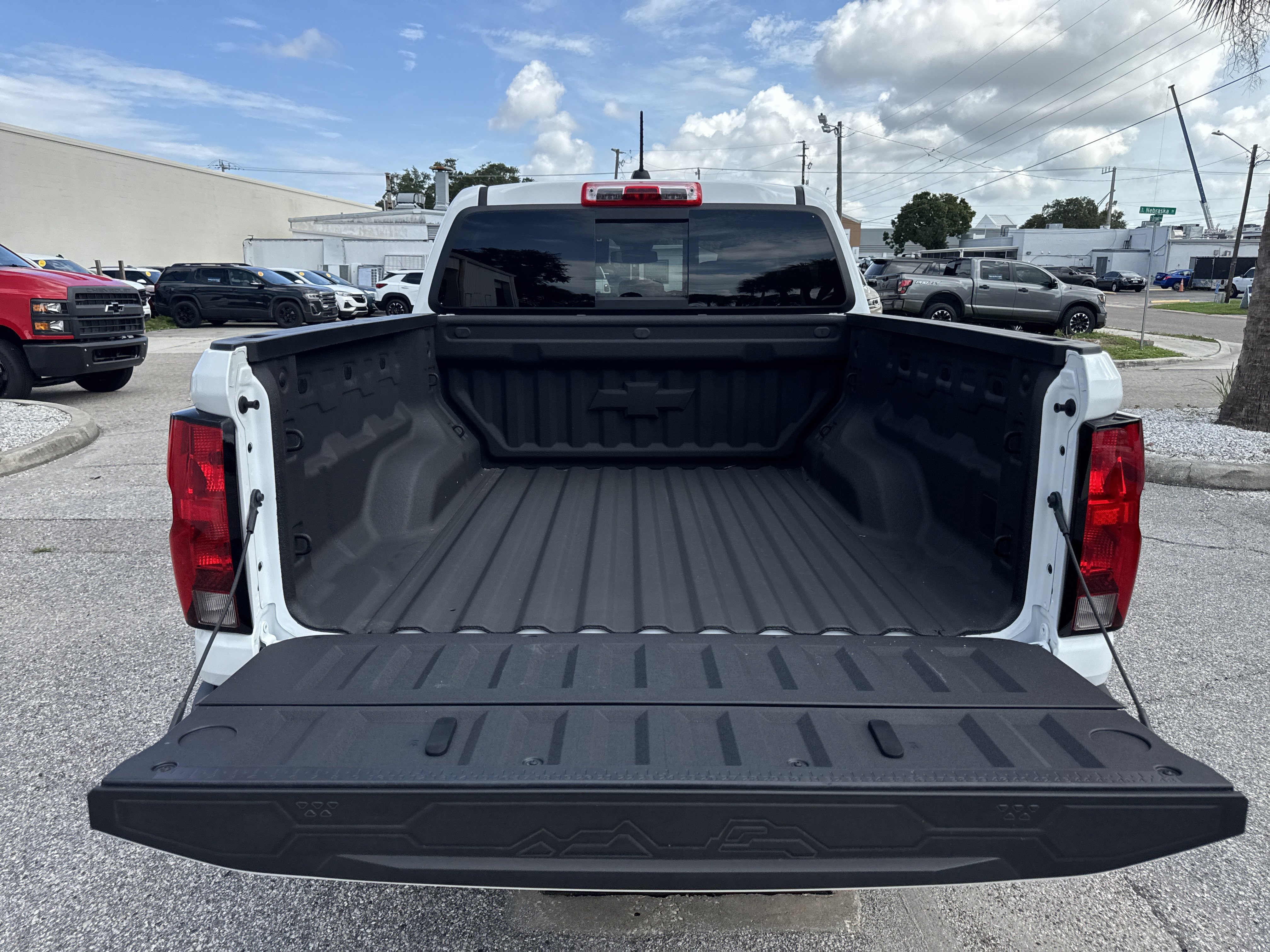 Certified 2024 Chevrolet Colorado Trail Boss w/ LPO, Dark Essentials Package AWD/4WD image 11