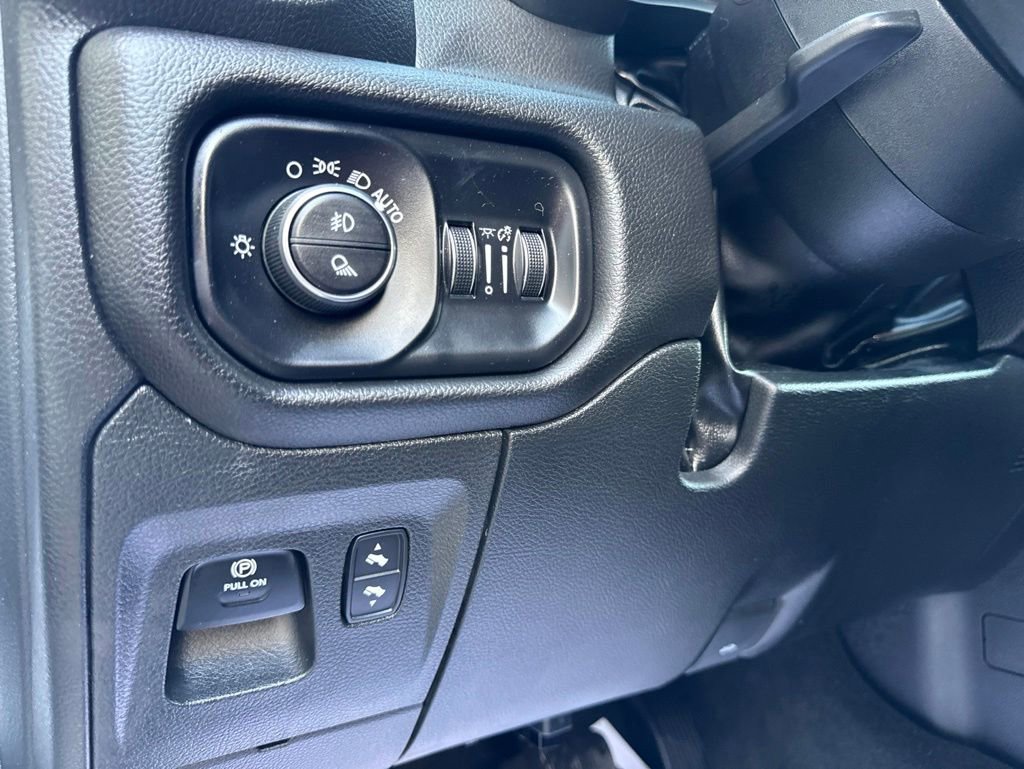 Used 2023 RAM 1500 Laramie AWD/4WD image 17