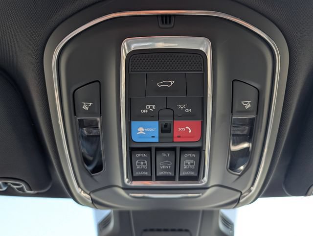 Used 2025 Jeep Wagoneer S Limited AWD/4WD image 26
