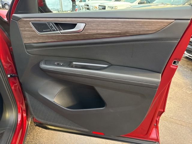 Used 2024 Volkswagen Atlas SEL Premium R-Line image 28