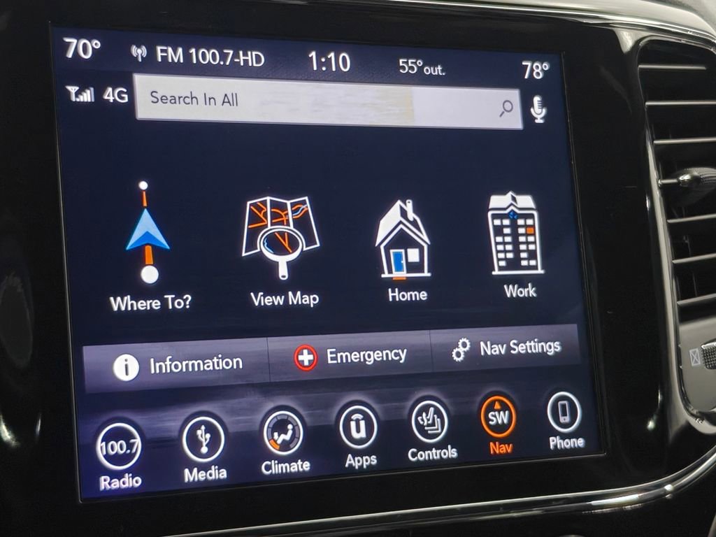 Used 2019 Jeep Grand Cherokee Altitude AWD/4WD image 31