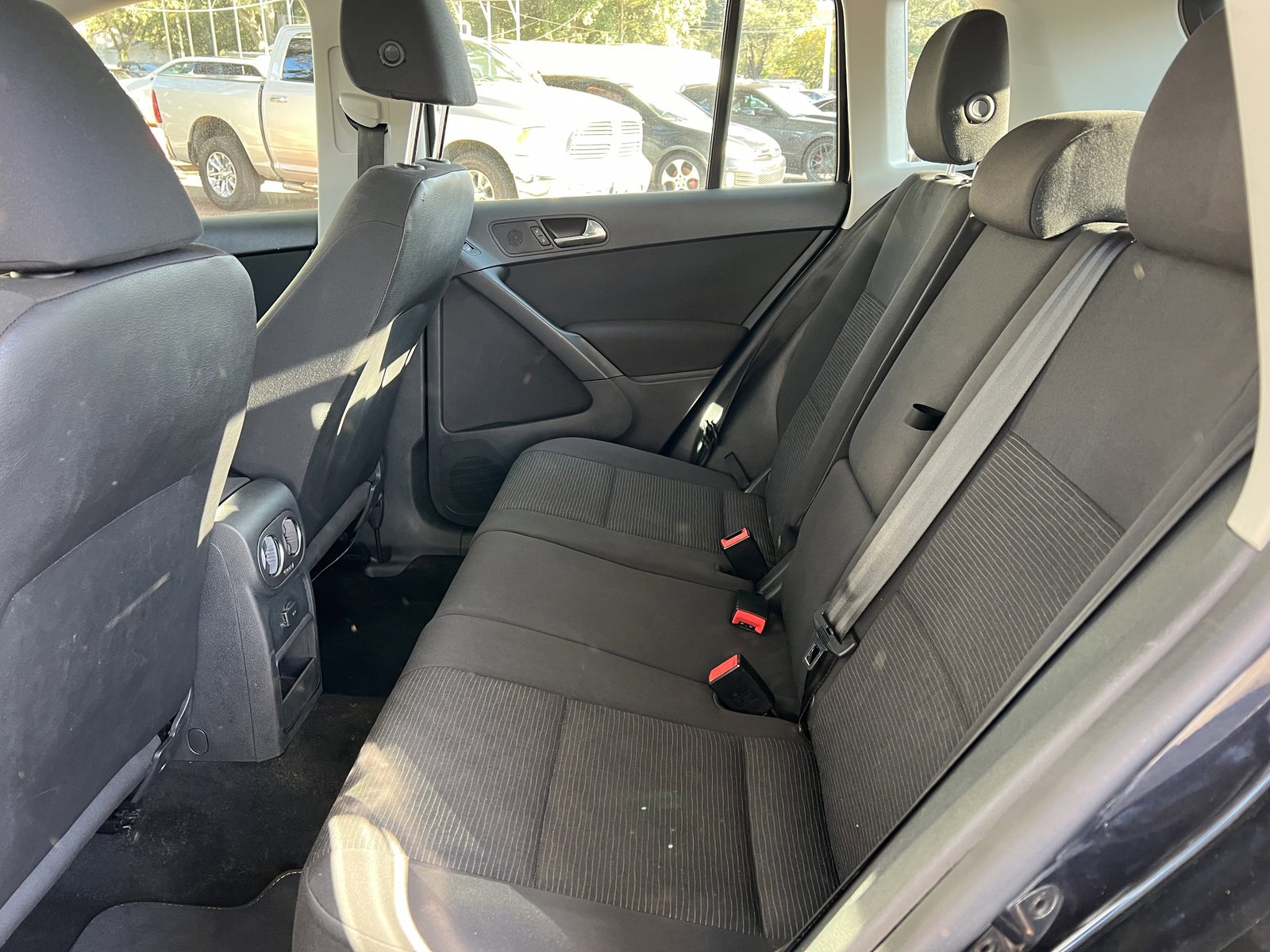 Used 2018 Volkswagen Tiguan Limited image 10